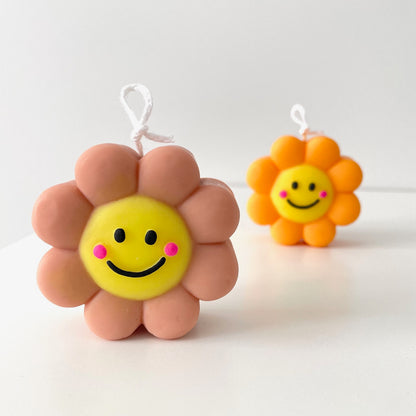 Smiley Daisy Candles