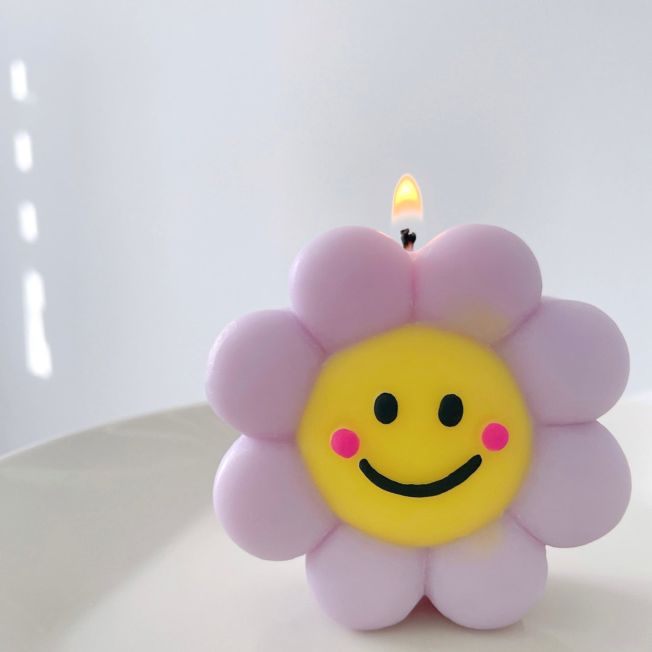 Smiley Daisy Candles